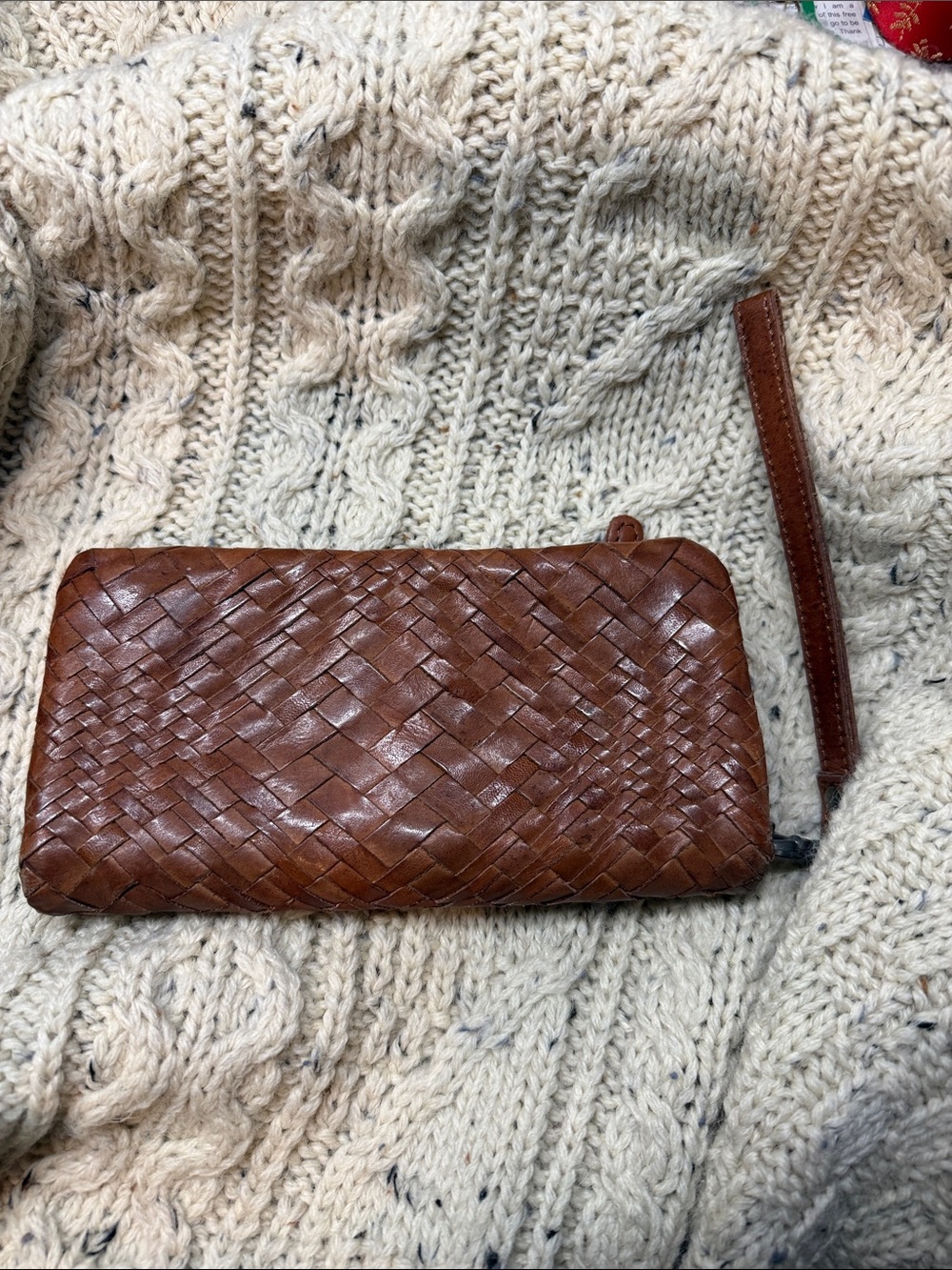 Vilenca Woven Leather Wristlet wallet - Tan